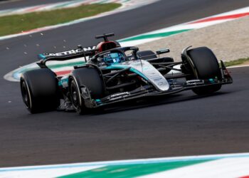 Mercedes Formula 1 team shifts gears towards carbon removal
