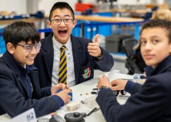 Lego cars with hydrogen power get kids revved up!