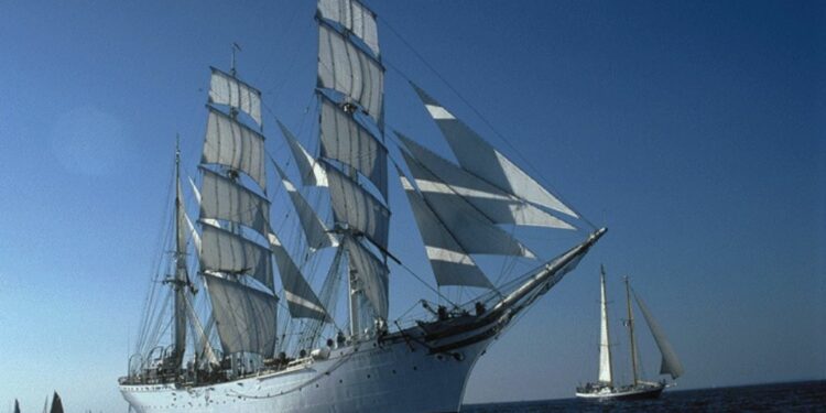 Ancient sailing ship starts round the world climate science quest