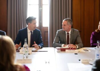 UK holds first meeting of new AI Energy Council