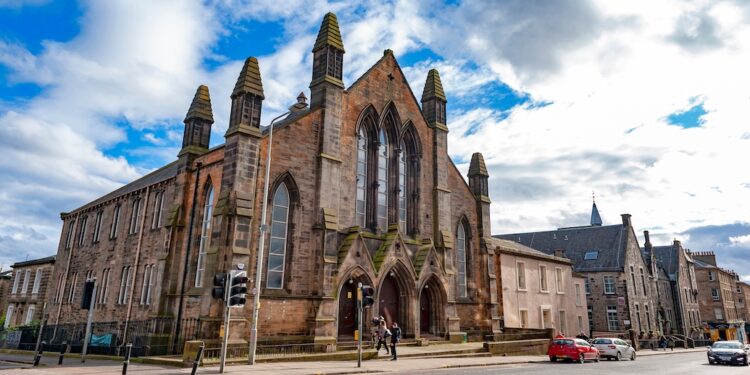 Scottish researchers to explore role of solar systems on historic buildings