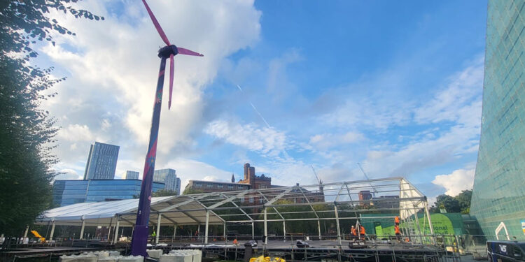 Octopus powers Manchester’s festive season with wind turbine