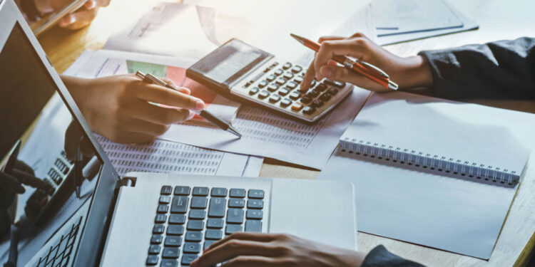 First accredited carbon accountant training course launches