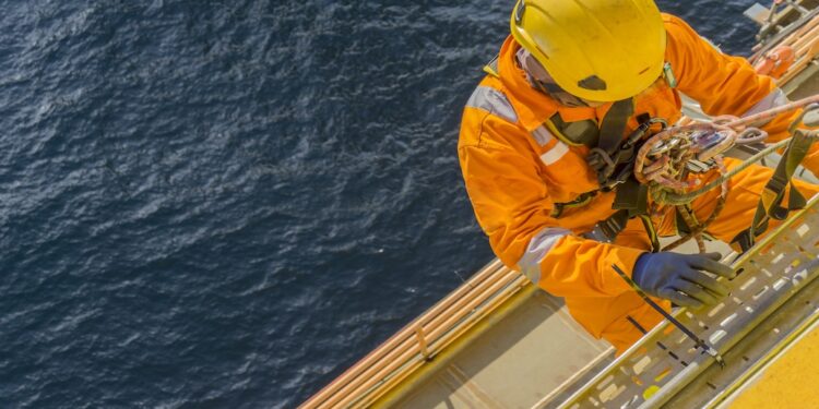 Scottish oil and gas workers receive £18m boost
