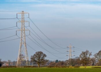 Ipsum contracts boost grid upgrades to cut emissions and meet Clean Power 2030