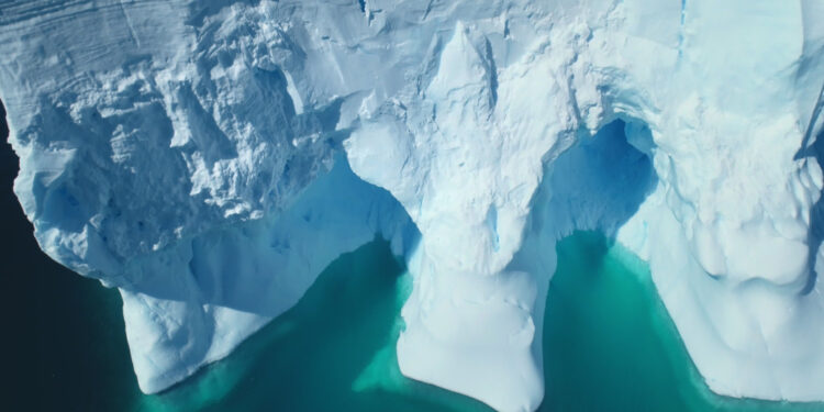 Can an underwater barrier stop Doomsday glacier from flooding the world?