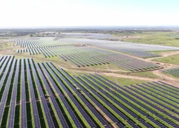 Zelestra and EDP sign Spain’s first solar hybrid PPA