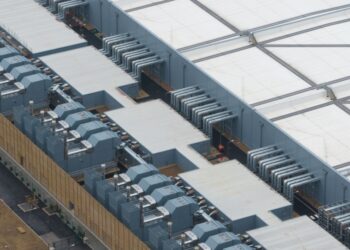 Data centre developers turn to gas as electricity grid queues mount