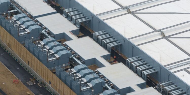 Data centre developers turn to gas as electricity grid queues mount