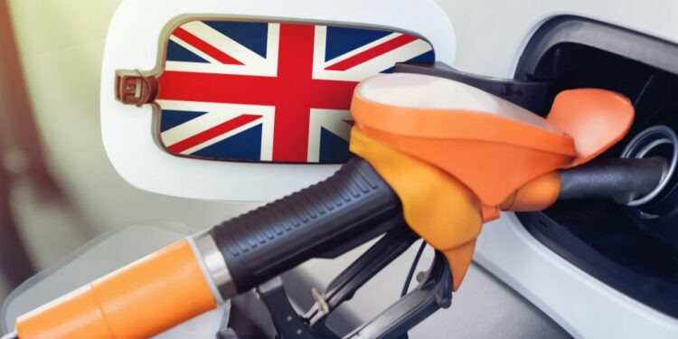 Drivers spending £18 more for a full tank