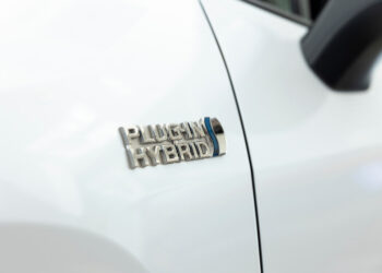 Plug in hybrids worse on fuel!