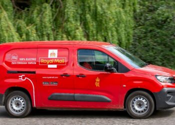 Royal Mail unveil 9000th electric van