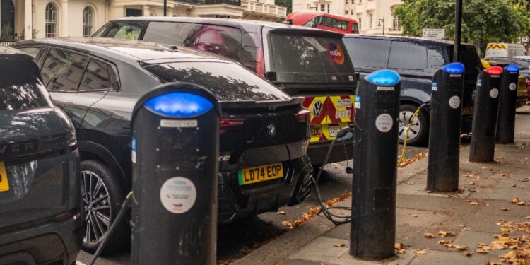 EV drivers unhappy with public chargers