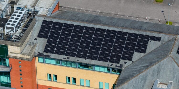 Online tool unlocks solar projects